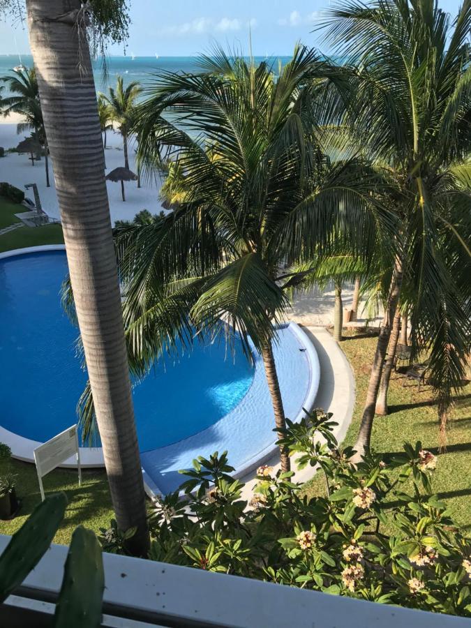 Front Beach Private Room With Shared Bathroom Cancún Zewnętrze zdjęcie