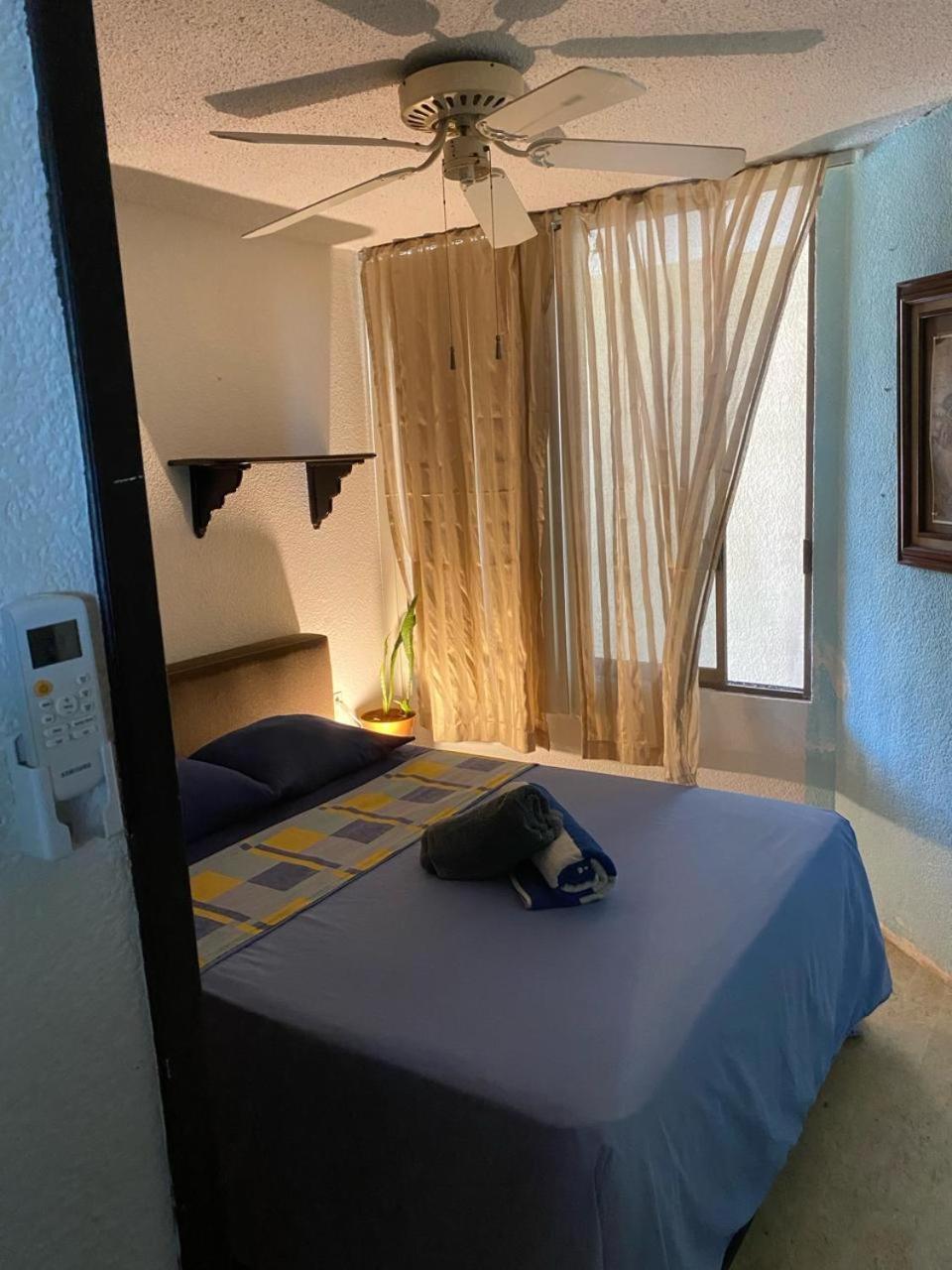 Front Beach Private Room With Shared Bathroom Cancún Zewnętrze zdjęcie